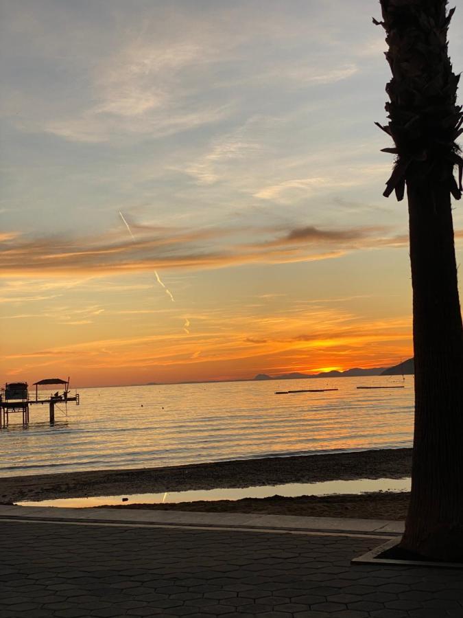 Belle Vue 1ère Lignée Marina Appartamento